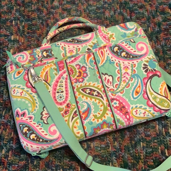 Vera Bradley Other - Vera Bradley adjustable lap top case